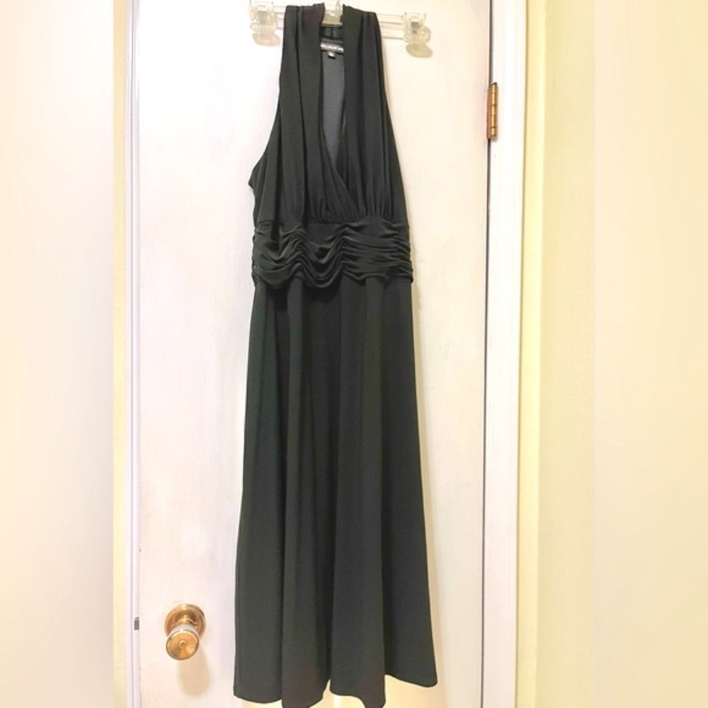 Jones Wear Halter Midi Party Dress Black Ruffled Waist Stretch Size 16